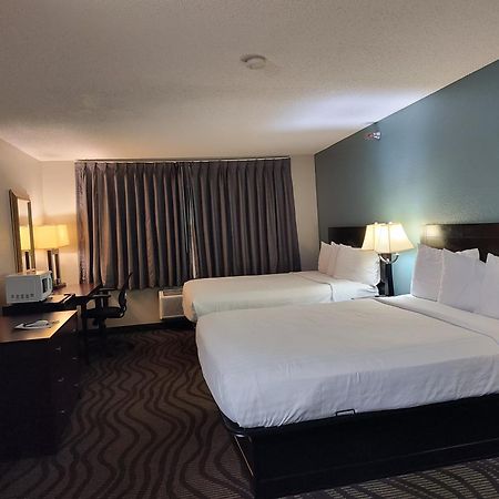 Baymont Inn & Suites By Wyndham Lincoln Ne Екстер'єр фото